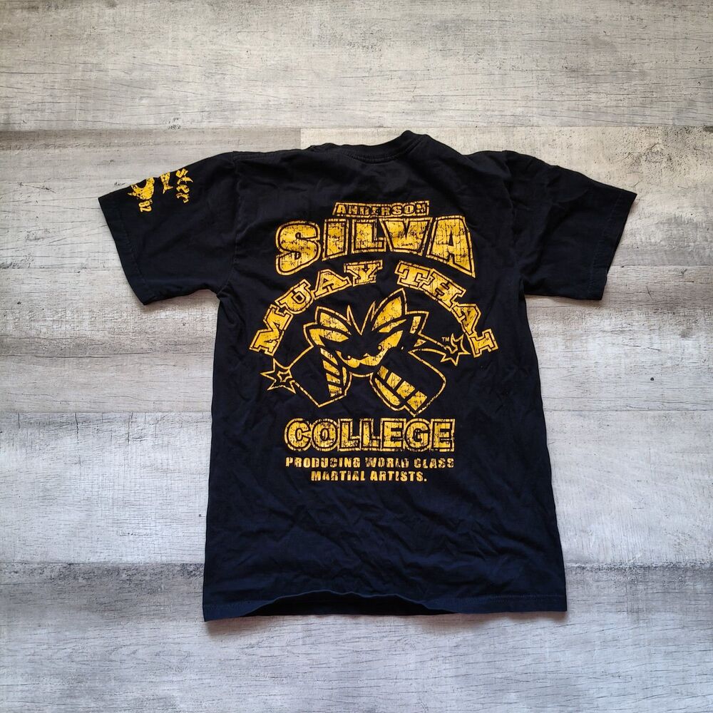 Anderson Silva Sinister Muay Thai College T Shirt Small Black Yellow UFC MMA
